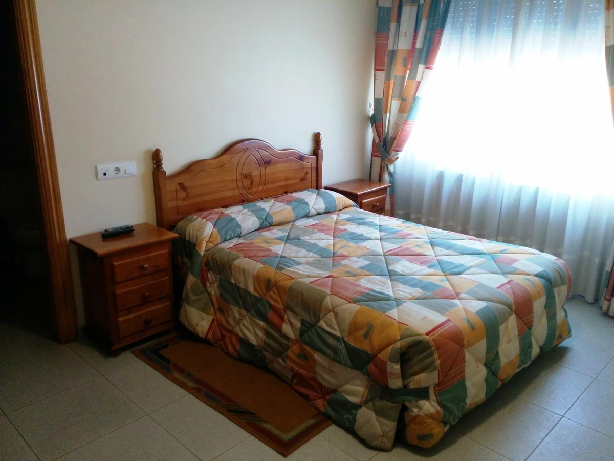Hostal Carmen Hotell El Puente  Eksteriør bilde